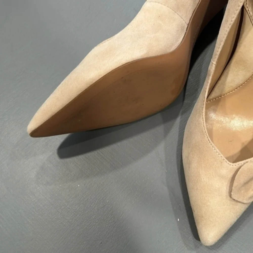 Banana Republic Suede Shoes Pumps Heels
